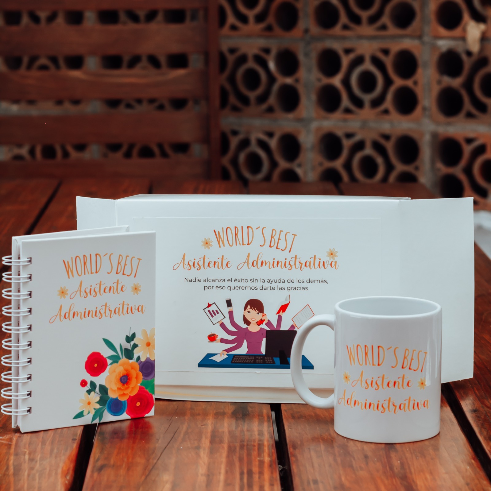 Kit de regalo personalizado agenda pasta dura 1/4 carta + taza - Imagen 4